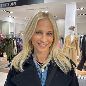 Meet your Posher, Lauren